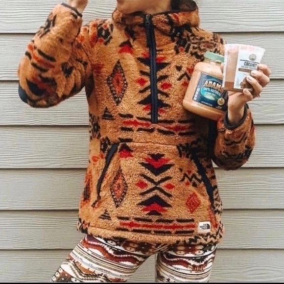 SOLD The North Face Campshire Pullover 1/4 Zip Fleece Hoodie - Picture 2 of 11